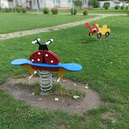 Konukevi U Haliru Mladé Buky
