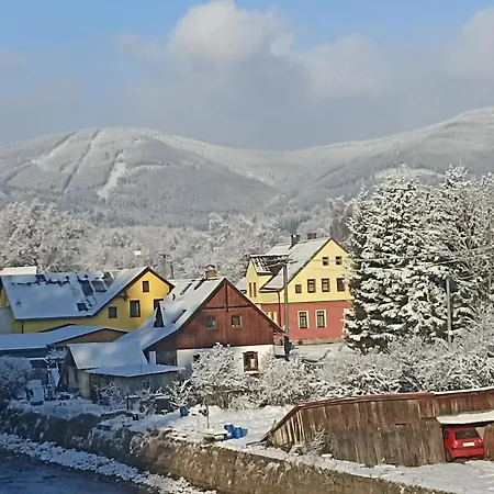 U Halířů 3*