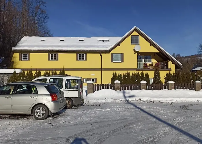 U Haliru Гостевой дом 3*
